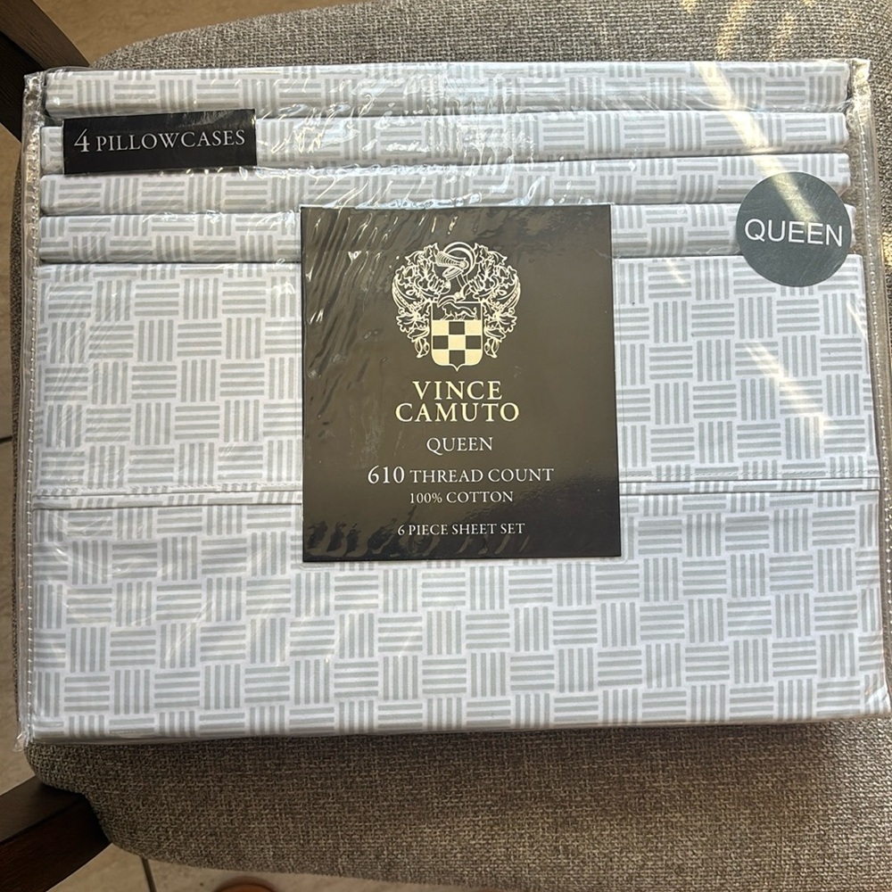 Vince Camuto Queen Sheet Set 100% cotton